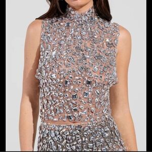 ISO AKIRA ALL THE BLING RHINESTONE OR LOOKS SO GOOD TOP SIZE L OR XL